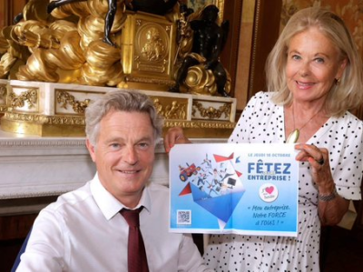 Fabien Roussel, son amie Sophie de Menthon et Sophie Binet   