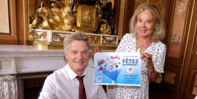 Fabien Roussel, son amie Sophie de Menthon et Sophie Binet   