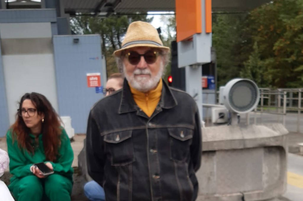 roland cazenave aec